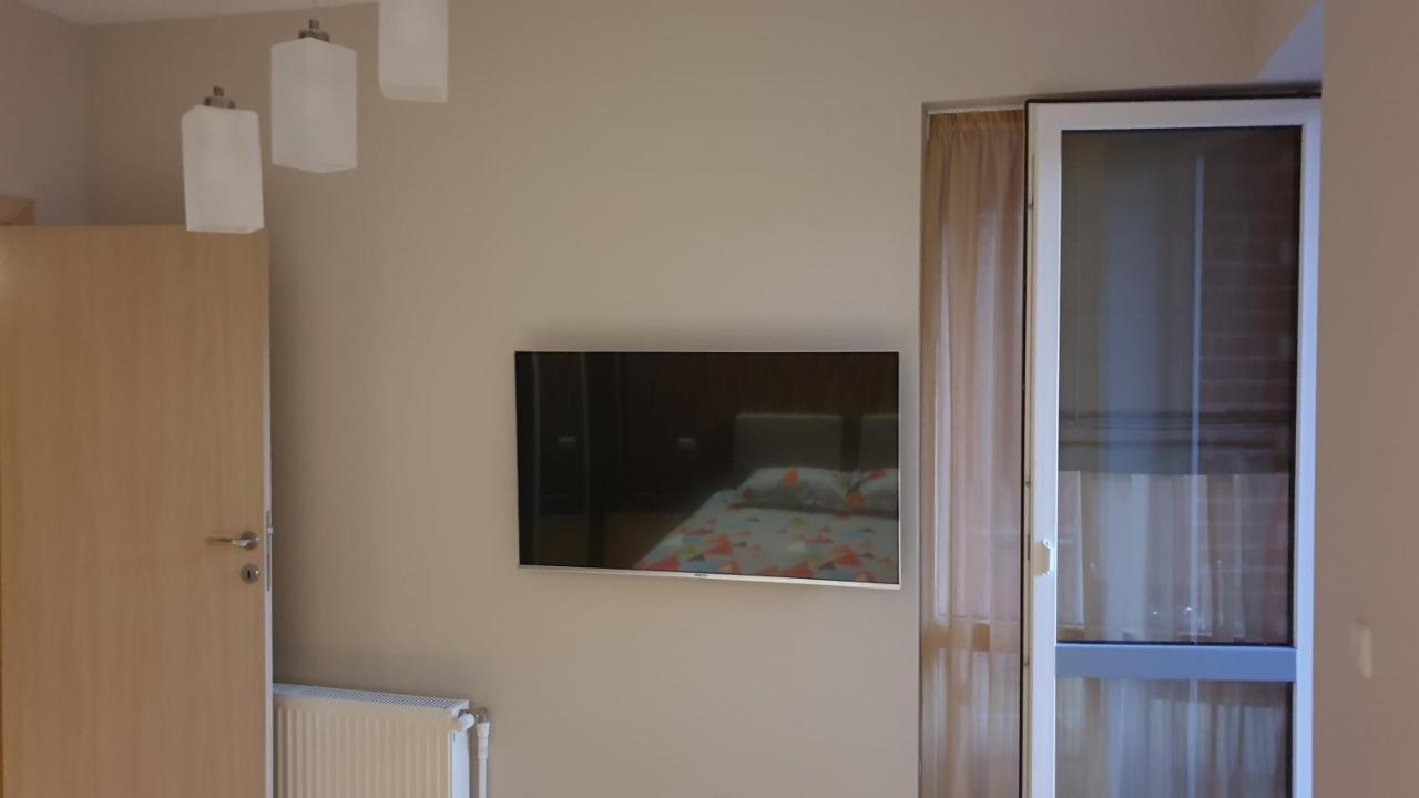 Criss Apartment