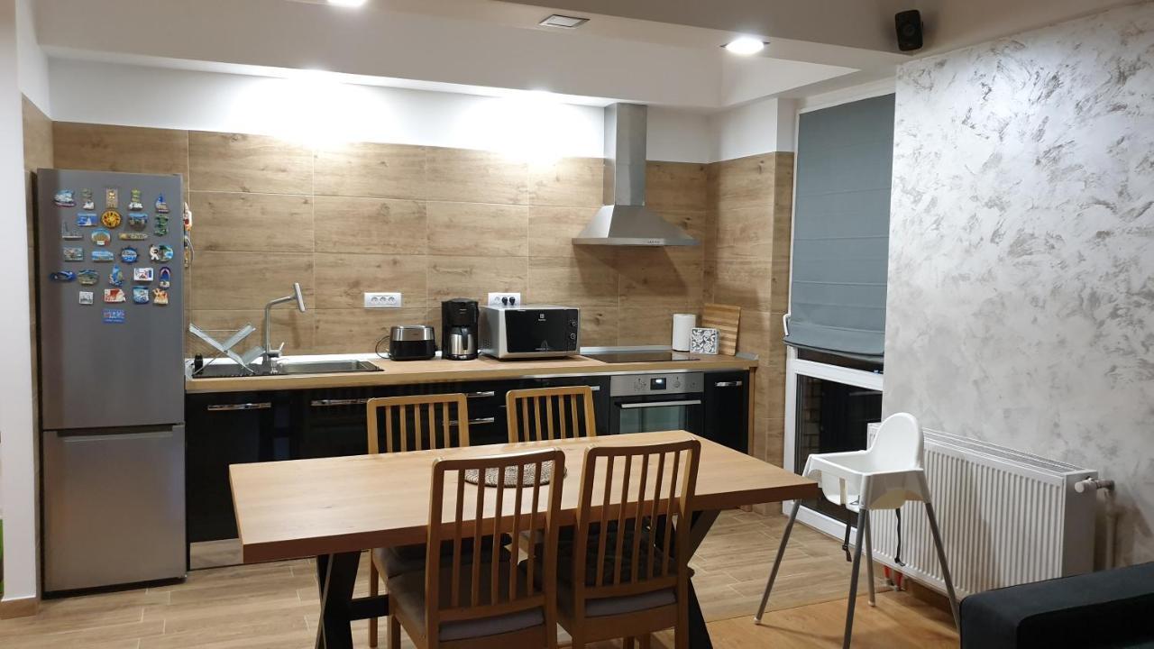 Criss Apartment *