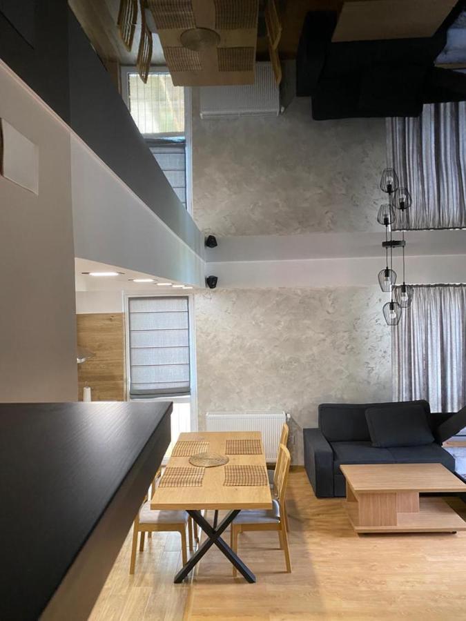 Apartment Criss *
