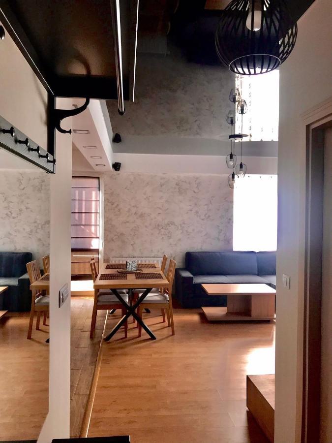 Criss Apartment *