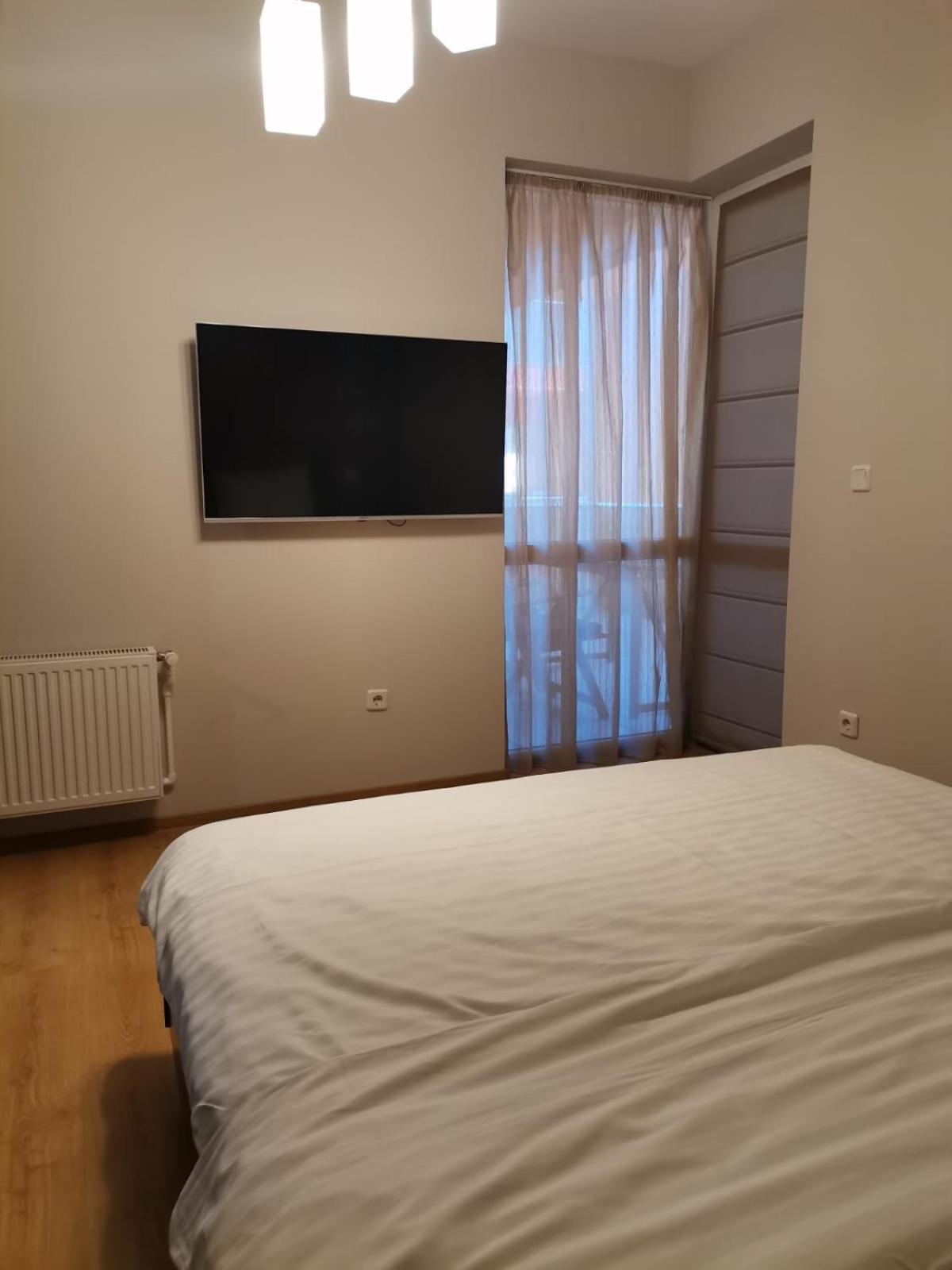 Apartment Criss *